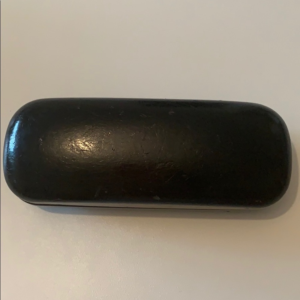 COPY - Gucci Case - Picture 2 of 3